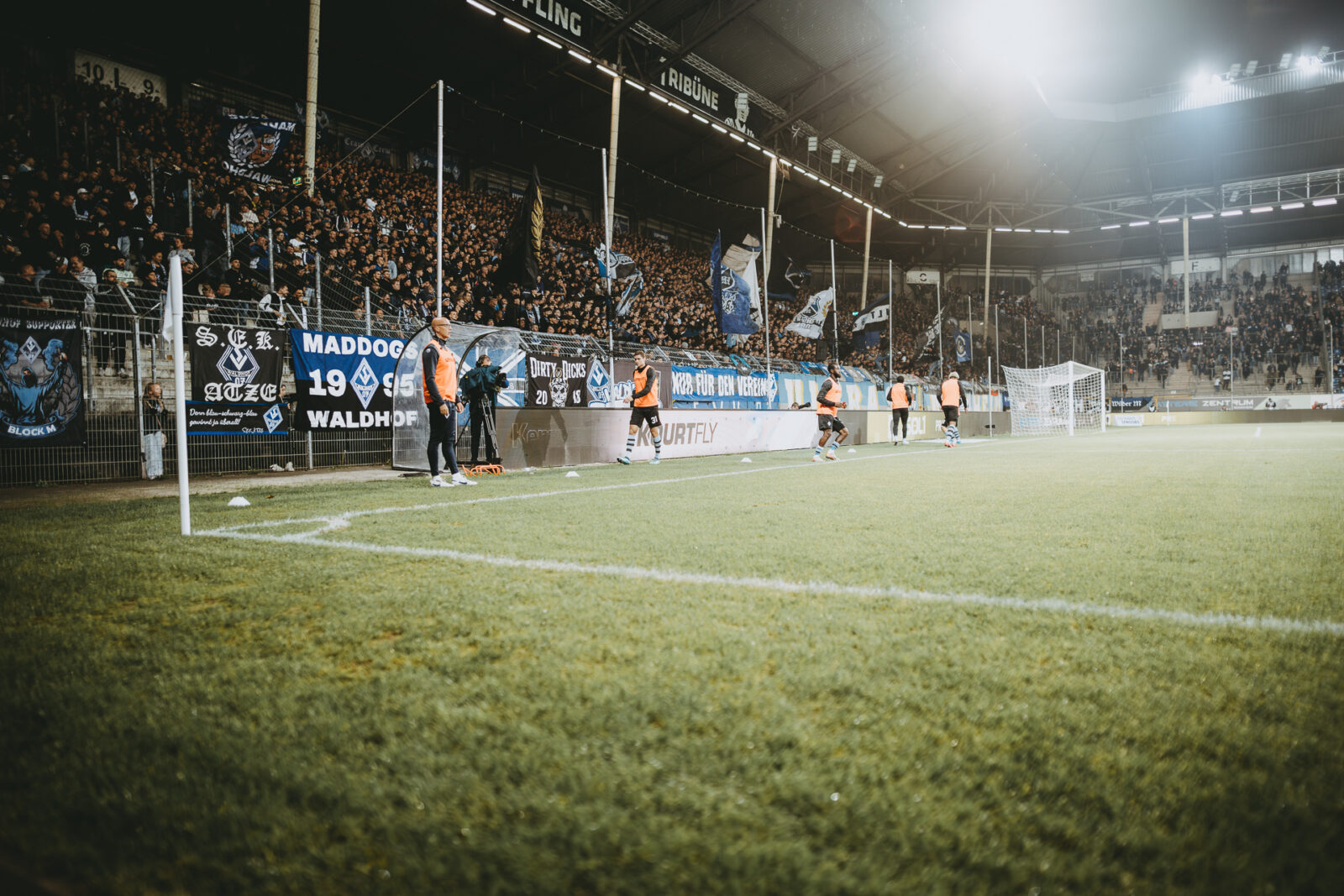 SV Waldhof Mannheim – FC Erzgebirge Aue 3-0 (8)