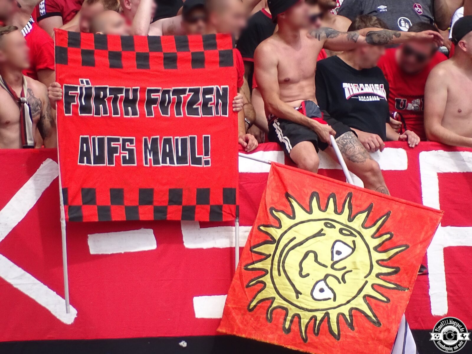 1. FC Nürnberg – SpVgg Fürth 2-0 (44)