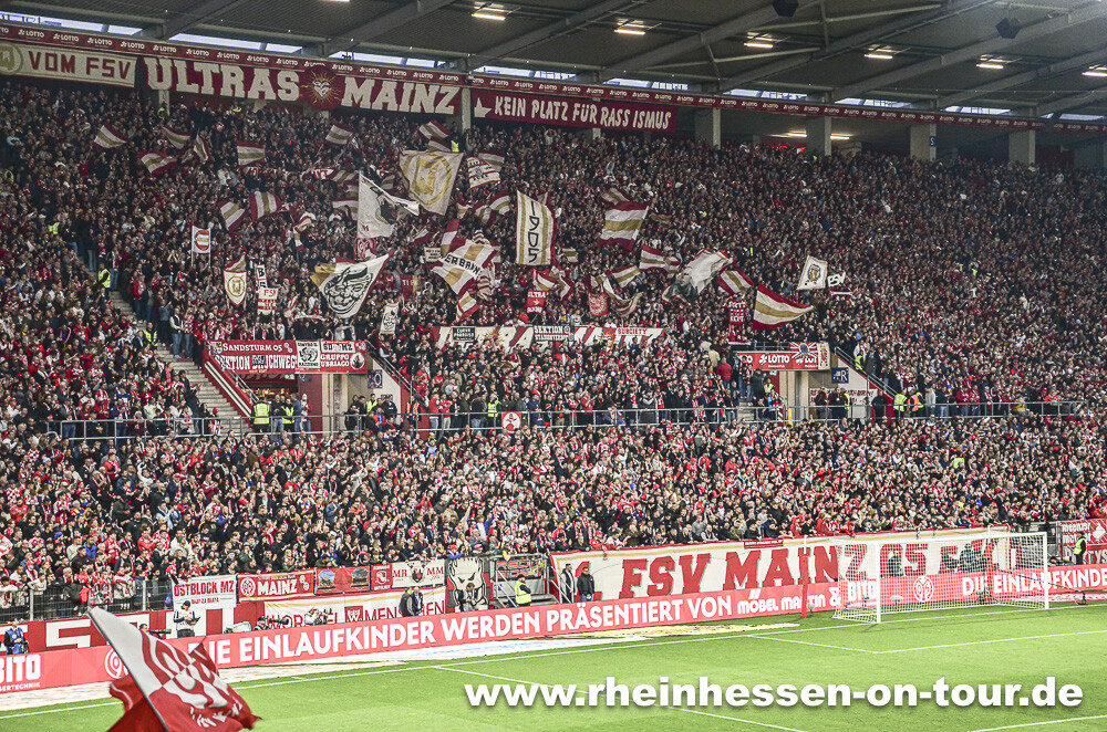 1. FSV Mainz 05 – FC Bayern München 1-3 (16)