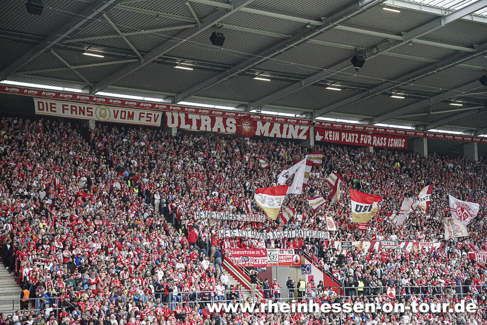 1. FSV Mainz 05 – FC Bayern München 3-1 (2)