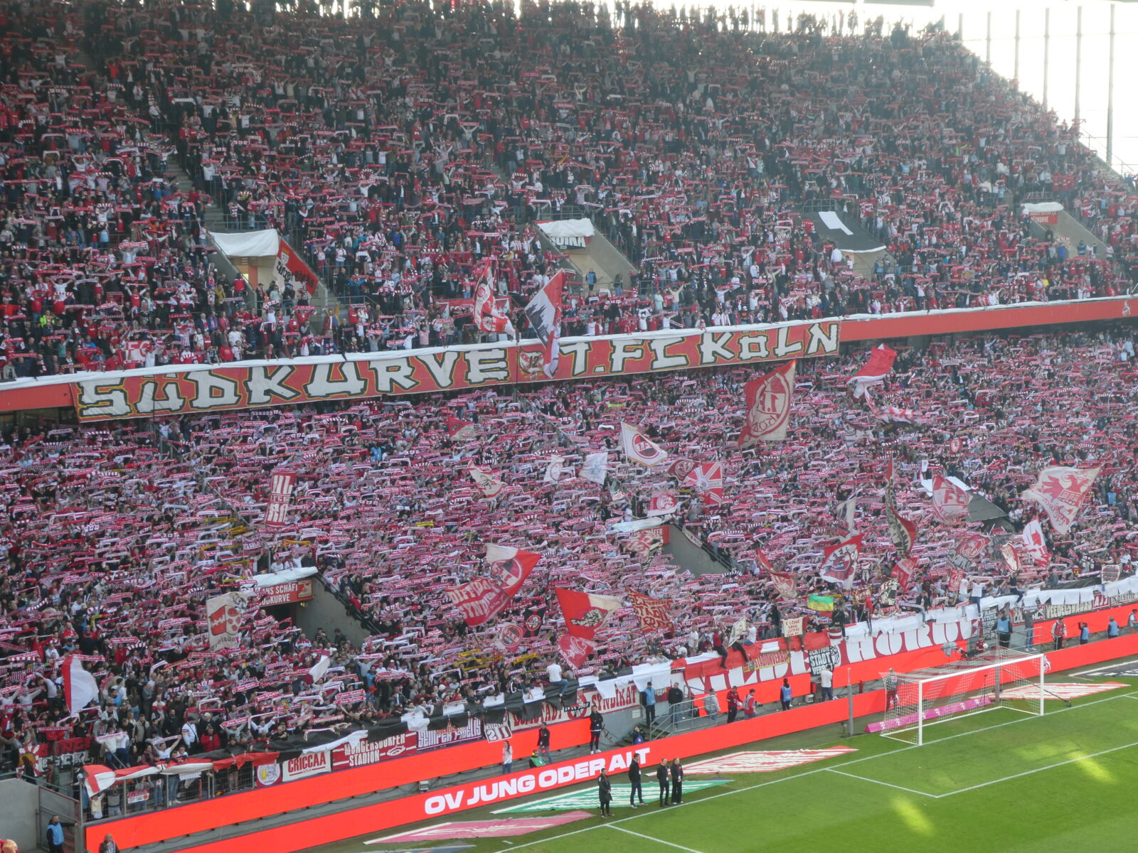 1. FC Köln – Bayer 04 Leverkusen 0-2 (41)