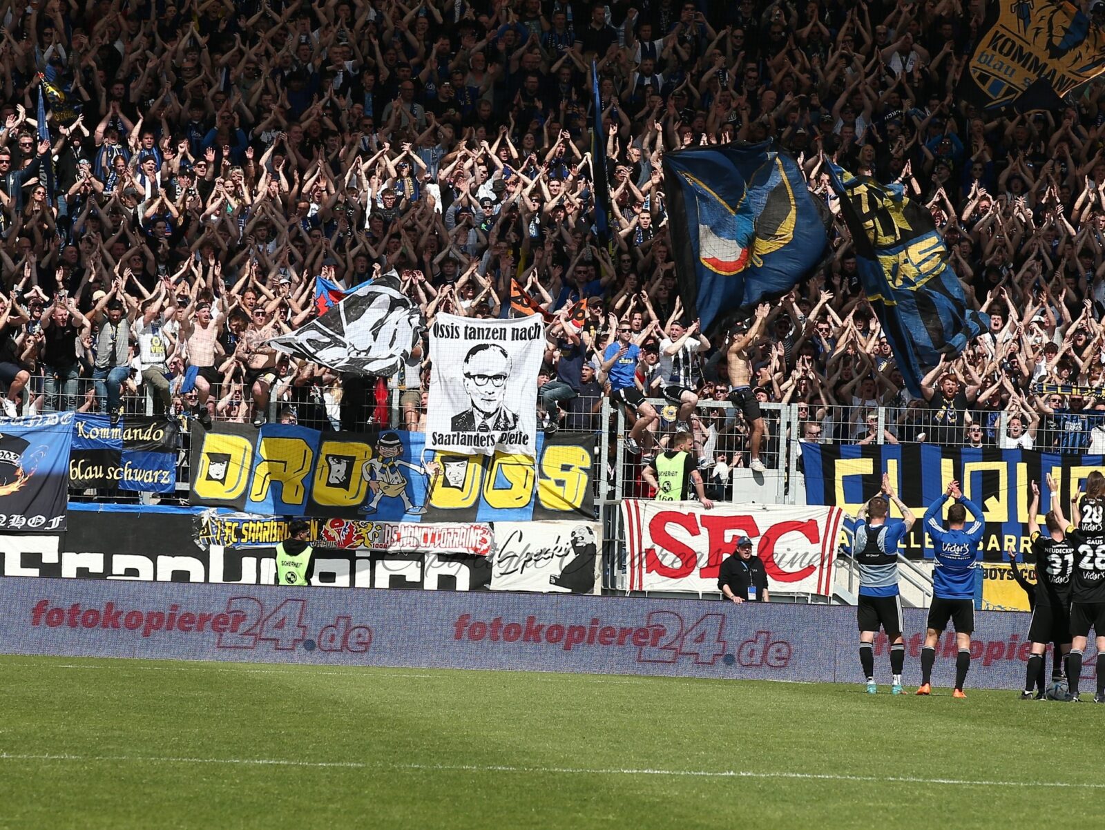 1. FC Saarbrücken – Hallescher FC 2-0 (5)