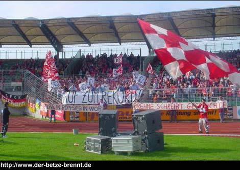 VfL Wolfsburg vs 1. FC Kaiserslautern (2-0) (2)