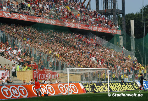 1. FC Köln vs 1. FC Kaiserslautern (1-2) (18)