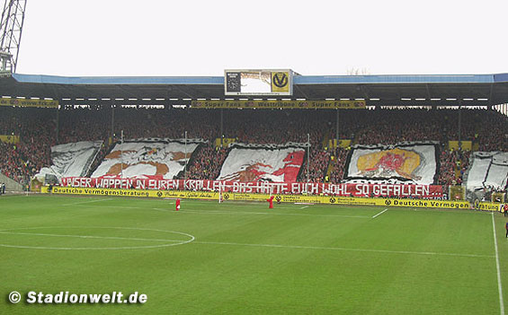 1. FC Kaiserslautern vs Eintracht Frankfurt (1-0) (10)