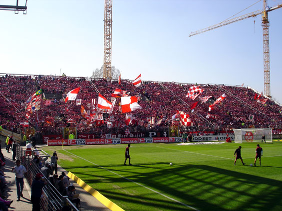 1. FC Kaiserslautern vs Hannover 96 (0-2) (1)