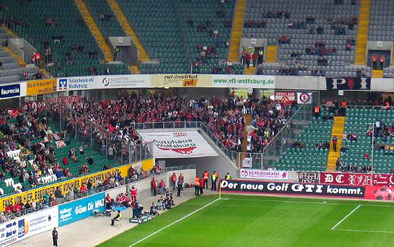 VfL Wolfsburg vs 1. FC Kaiserslautern (2-1) (4)