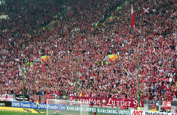 1. FC Kaiserslautern vs SC Paderborn (2-0) (7)