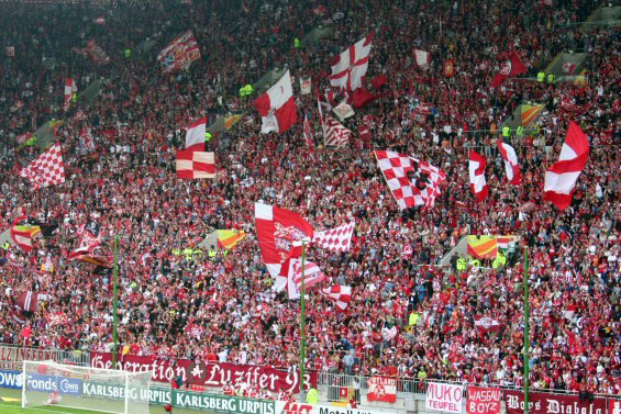 1. FC Kaiserslautern vs SC Paderborn (2-0) (9)