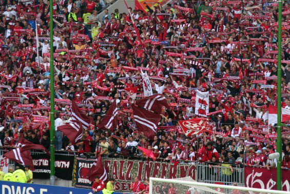 1. FC Kaiserslautern vs SC Paderborn (2-0) (10)
