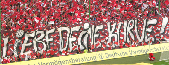 1. FC Kaiserslautern vs Borussia Mönchengladbach (1-1) (9)