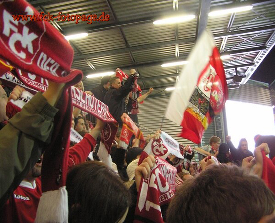 SV Wehen Wiesbaden vs 1. FC Kaiserslautern (0-2) (26)