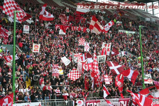 1. FC Kaiserslautern vs FC Augsburg (2-0) (10)