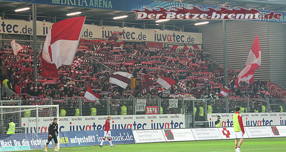 SV Wehen Wiesbaden vs 1. FC Kaiserslautern (4-2) (3)