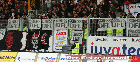SV Wehen Wiesbaden vs 1. FC Kaiserslautern (4-2) (12)