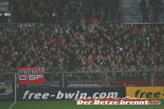FC St. Pauli vs 1. FC Kaiserslautern (2-0) (4)