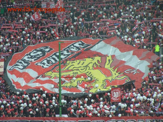 1. FC Kaiserslautern vs SpVgg Fürth (1-2) (8)