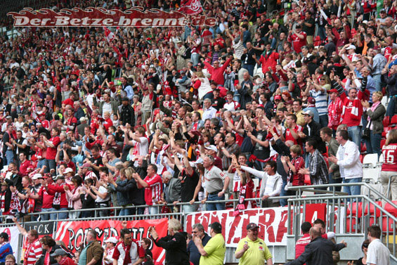 1. FC Kaiserslautern vs SV Wehen Wiesbaden (1-0) (7)