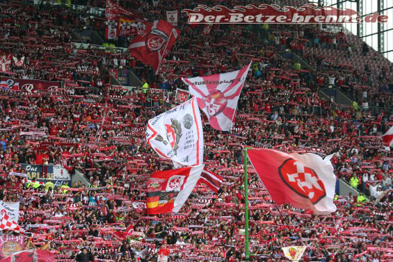 1. FC Kaiserslautern vs FC Augsburg (1-0) (16)