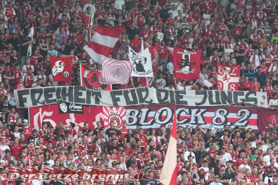 1. FC Kaiserslautern vs SpVgg Fürth (2-1) (4)