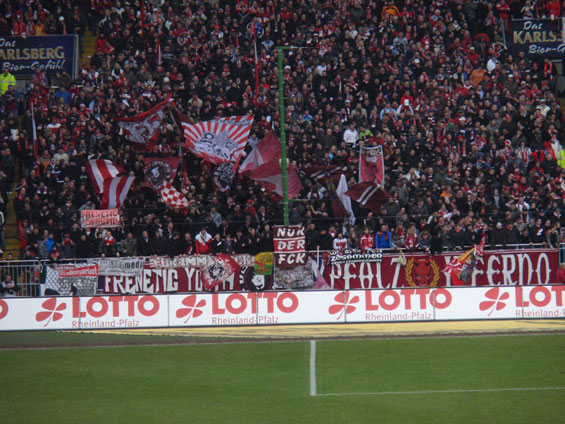 1. FC Kaiserslautern vs SC Paderborn (3-0) (2)