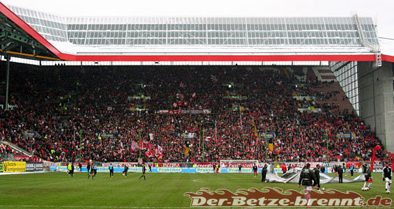 1. FC Kaiserslautern vs FSV Frankfurt (1-1) (1)