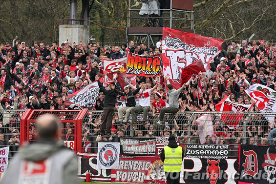 Rot-Weiß Oberhausen vs 1. FC Kaiserslautern (2-1) (13)