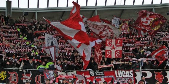 Hannover 96 vs 1. FC Kaiserslautern (3-0) (1)