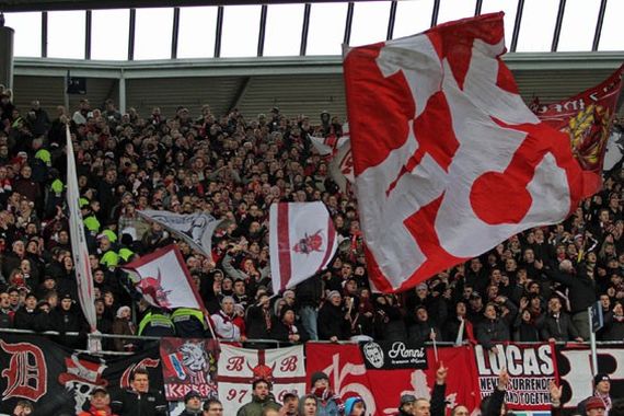 Hannover 96 vs 1. FC Kaiserslautern (3-0) (3)