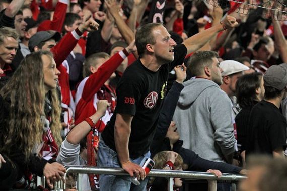 1. FC Kaiserslautern vs FC St. Pauli (2-0) (17)