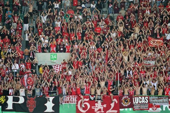 VfL Wolfsburg vs 1. FC Kaiserslautern (1-2) (2)