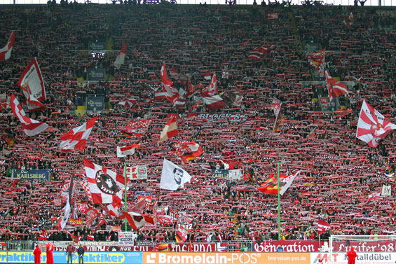 1. FC Kaiserslautern vs Hannover 96 (0-1) (1)