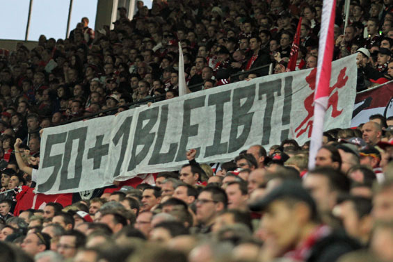 1. FC Kaiserslautern vs Hannover 96 (0-1) (2)