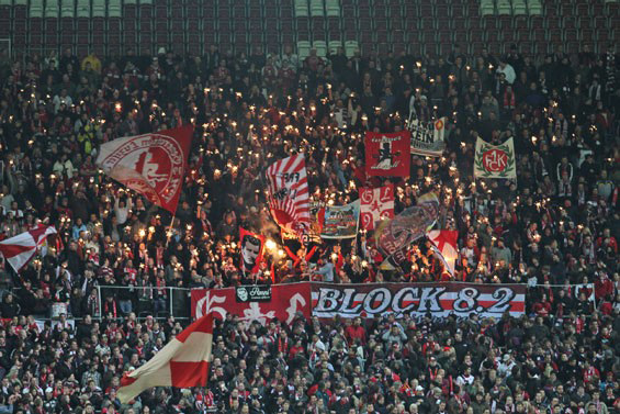 1. FC Kaiserslautern vs DSC Arminia Bielefeld (3-0) (2)
