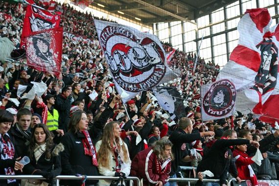 1. FC Kaiserslautern vs SC Freiburg (1-1) (6)