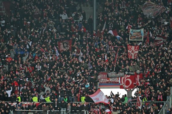 FC Augsburg vs 1. FC Kaiserslautern (2-2) (2)