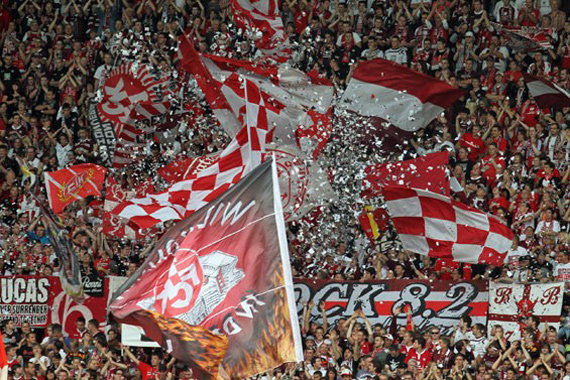 1. FC Kaiserslautern vs FC Augsburg (1-1) (12)