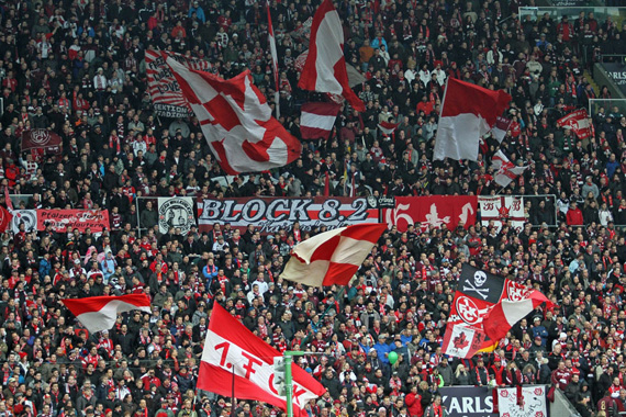 1. FC Kaiserslautern vs Borussia Mönchengladbach (1-2) (1)