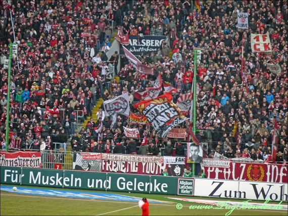 1. FC Kaiserslautern vs Borussia Mönchengladbach (1-2) (18)