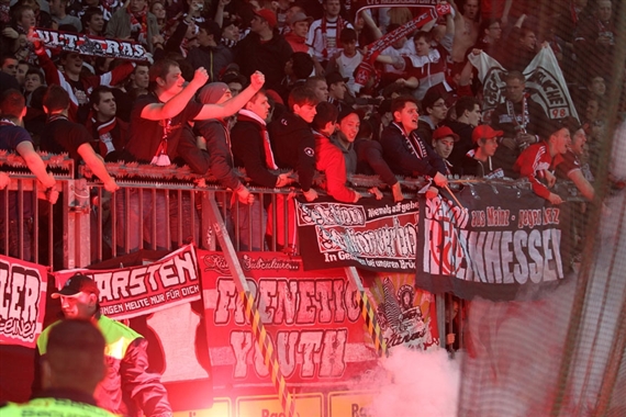 Bayer 04 Leverkusen vs 1. FC Kaiserslautern (3-1) (2)