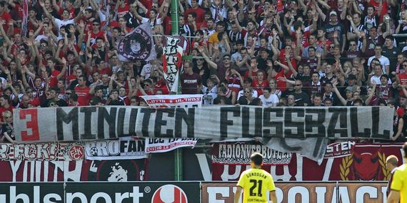 1. FC Kaiserslautern vs Borussia Dortmund (2-5) (20)
