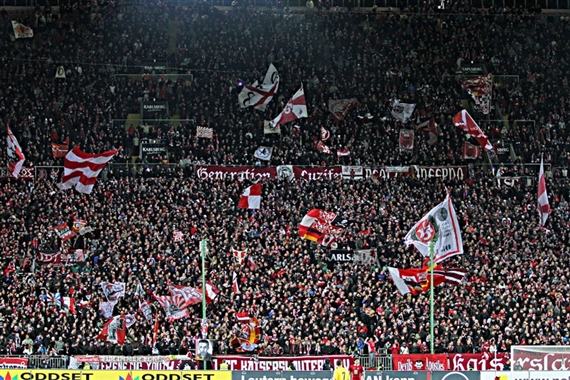 1. FC Kaiserslautern vs Dynamo Dresden (3-0) (7)