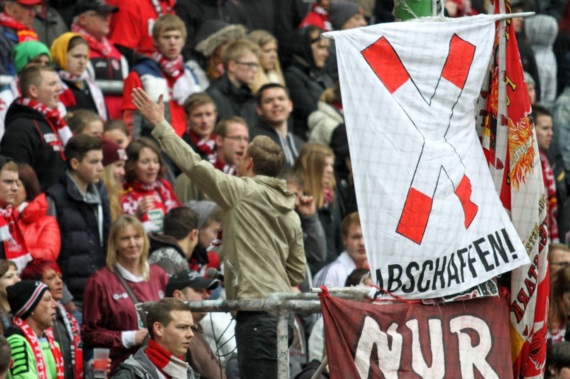 1. FC Kaiserslautern vs SC Paderborn (3-0) (8)
