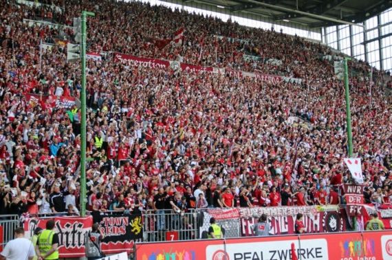 1. FC Kaiserslautern vs FSV Frankfurt (4-1) (15)