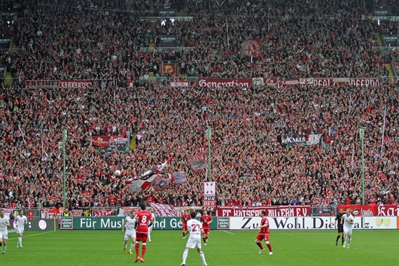 1. FC Kaiserslautern vs FC St. Pauli (1-2) (6)