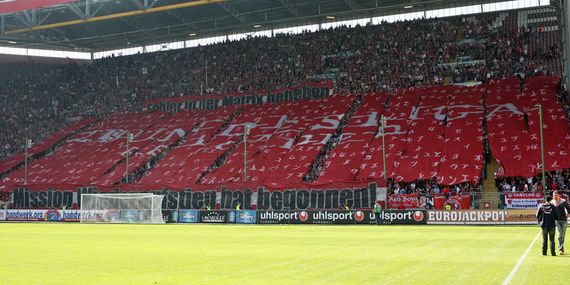 1. FC Kaiserslautern vs MSV Duisburg (2-1) (18)