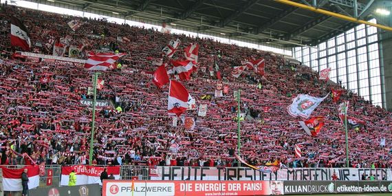 1. FC Kaiserslautern vs Dynamo Dresden (4-0) (2)