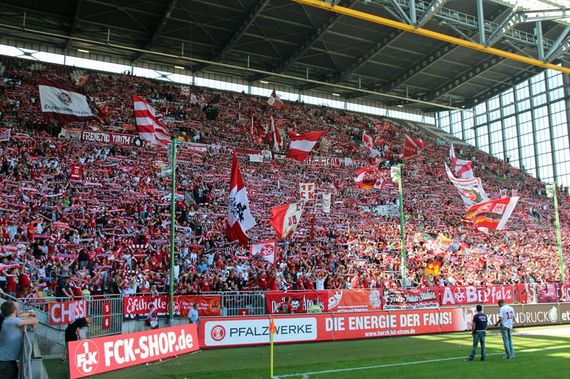 1. FC Kaiserslautern vs FC Erzgebirge Aue (2-1) (1)
