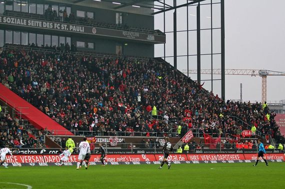 FC St. Pauli vs 1. FC Kaiserslautern (1-3) (7)