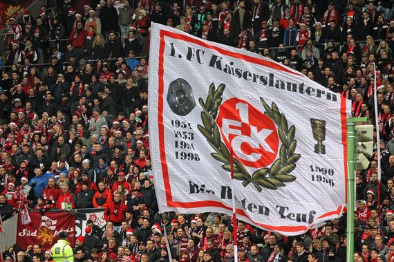 1. FC Kaiserslautern vs FC Erzgebirge Aue (1-0) (1)